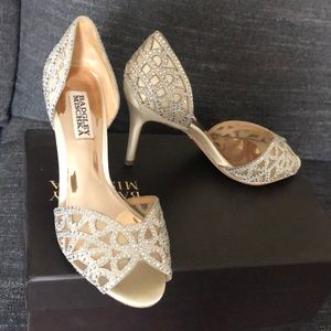 Badgley Mischka Harris Heels in Ivory as 6.5